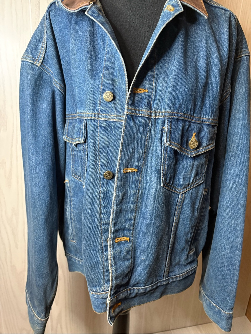 Vintage Marlboro Country Store Denim Jacket Large